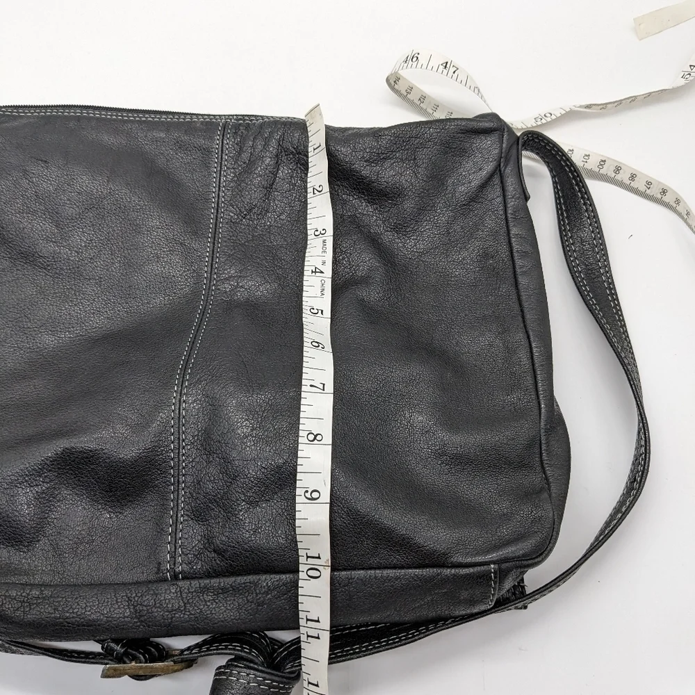 Unbranded black leather shoulder bag